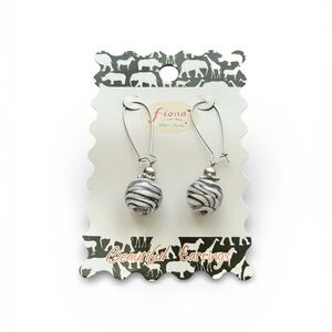 2/$30 NWT Fiona Zebra Print Glass Bead Dangle Earrings